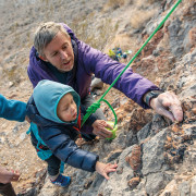 Детско яке Patagonia Baby Hi-Loft Down Sweater Hoody - MARG