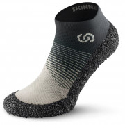 Чорапи с гумена подметка Skinners 2.0 бежав Ivory