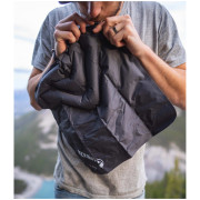 Надуваем стол Klymit V Seat