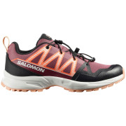 Детски обувки Salomon Outscape J Nocturne-White-Almond Cream винен Nocturne / White / Almond Cream