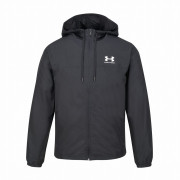 Мъжко яке Under Armour Rival Wvn Windbreaker черен Black/Black/White