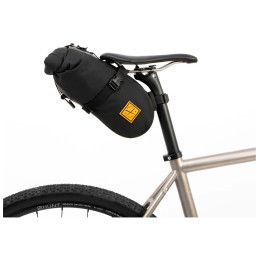 Чантичка за под седалката Restrap Saddle Pack 4.5l черен černá