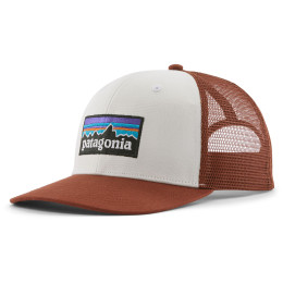 Шапка с козирка Patagonia P-6 Logo Trucker Hat