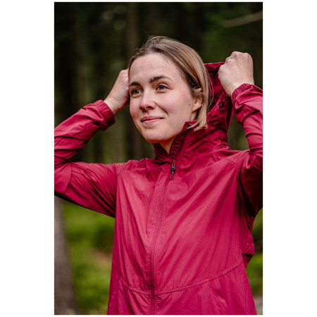 Дамско шушляково яке MOOA Windbreaker