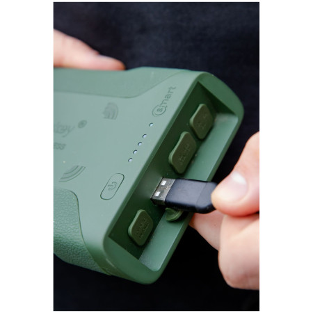 Външно зарядно устройство RidgeMonkey Vault C-Smart Wireless 26950mAh Camo