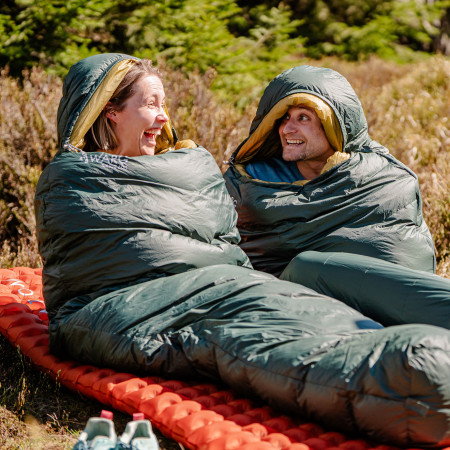  Намалили сме цените на спални чували и аксесоари.