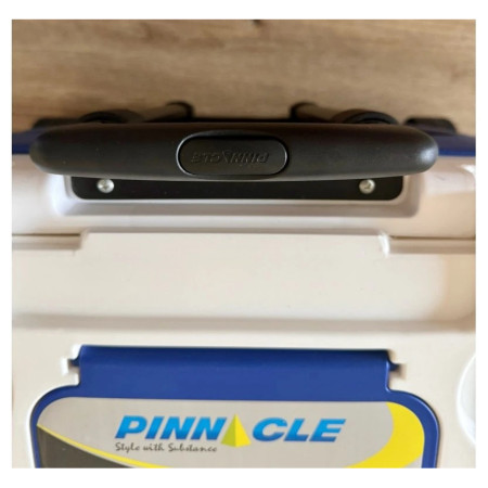 Хладилна кутия Pinnacle Prudence 30L