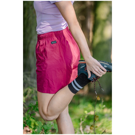 Дамски къси панталони MOOA Esent short