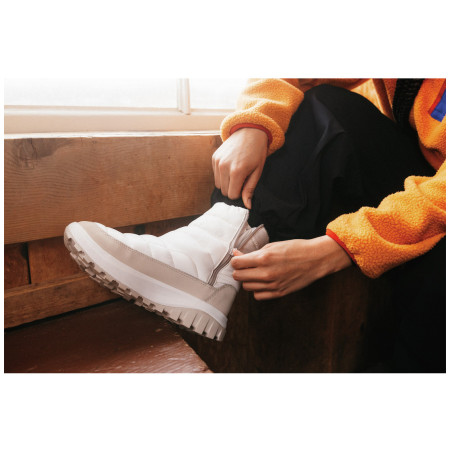 Дамски зимни ботуши Columbia Snowtrot™ Mid