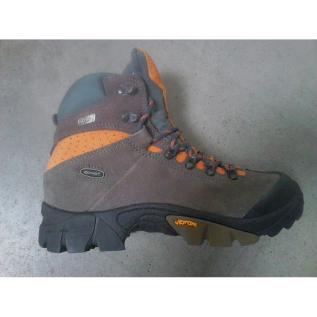 Обувки Kefas Suhart