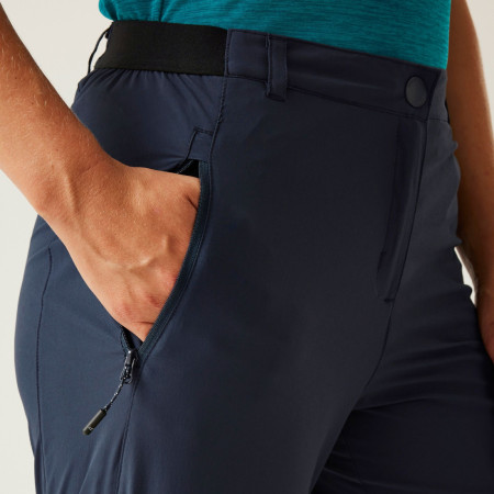 Дамски панталони Regatta W Travel Light Z/O Packaway Trousers II