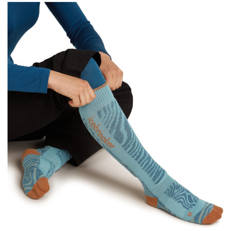 Дамски чорапи Icebreaker Women Merino Blend Ski+ Medium OTC Mountain Contour