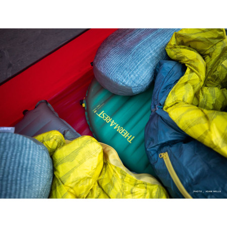 Самонадуваема постелка Therm-a-Rest Trail Pro Regular Wide