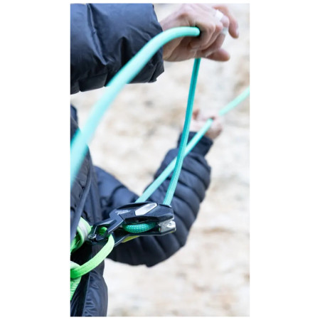 Блокиращо средство за осигуряване Edelrid Pinch (violet-oasis)