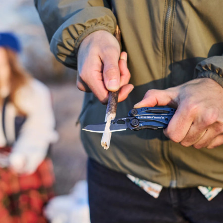 Мултуфункционален инструмент Leatherman Skeletool CX