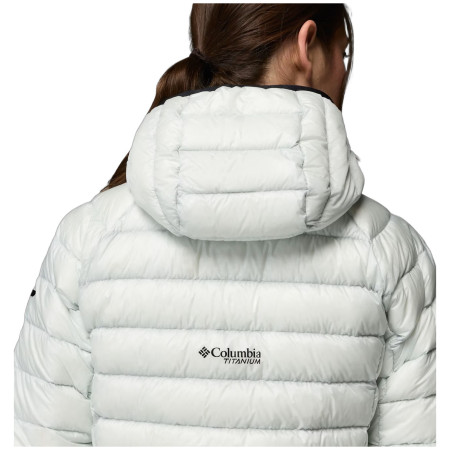 Дамско пухено яке Columbia Arctic Crest Down Hooded Jacket