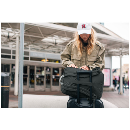 Пътна раница Pacsafe GO Carry-on Backpack 34L