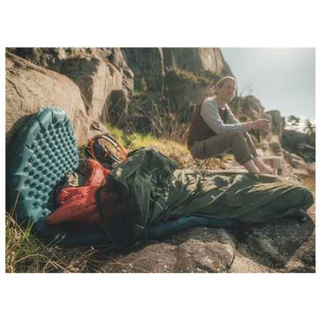 Надуваема постелка Robens HeatCore 3.8R Regular