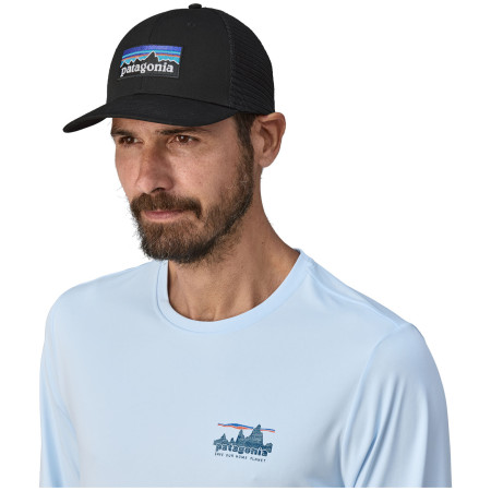 Шапка с козирка Patagonia P-6 Logo Trucker Hat