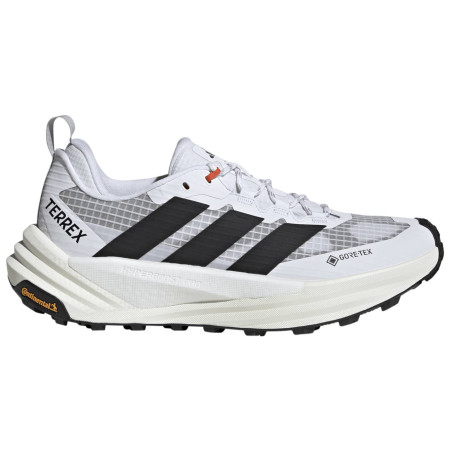 Мъжки туристически обувки Adidas Terrex Freehiker 3 Low Gtx бял / черен Ftwwht/Cblack/Owhite