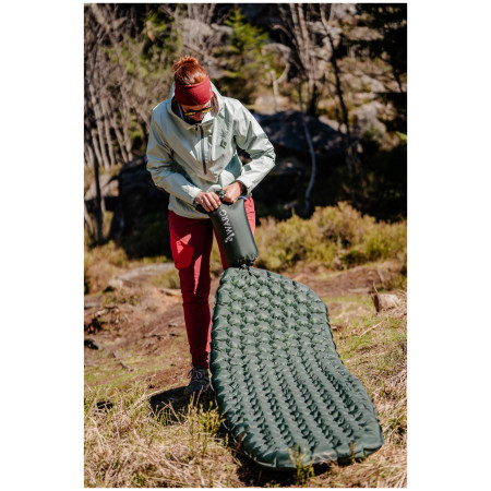 Надуваема постелка Warg Atom Mummy