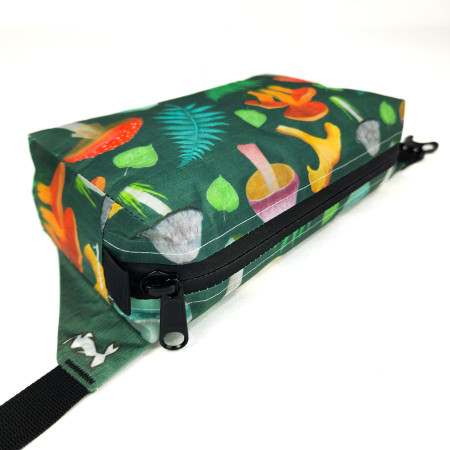 Чанта за кръста High Tail Designs Fanny Pack Forest Mushroom