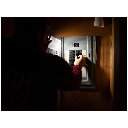 Лампичка Mpowerd Luci EMRG