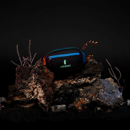 Чанта за кръста Cotopaxi Kapai 1.5L Hip Pack Del Dia Dark PT