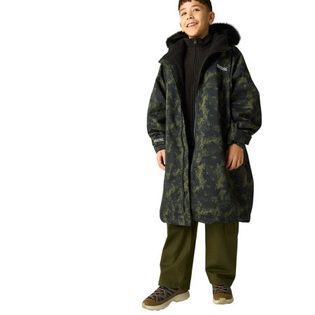 Детски дъждобран Regatta Junior Waterproof Changing Robe Pro Bark Green