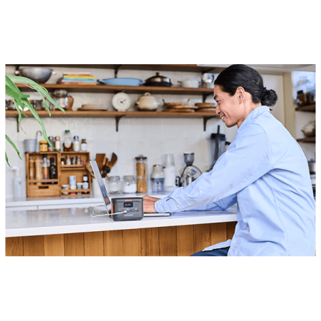 Зарядна станция Jackery Explorer 100 Plus