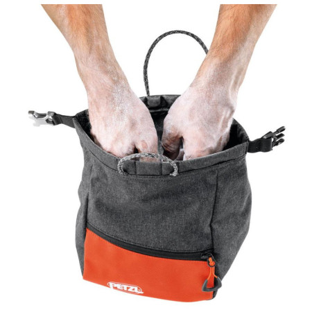 Плик за магнезий Petzl Sakab