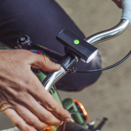 Предна светлина Blackburn Dayblazer 550