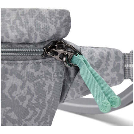 Чанта за кръста Pacsafe GO sling pack