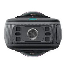 Камера Insta360 X5