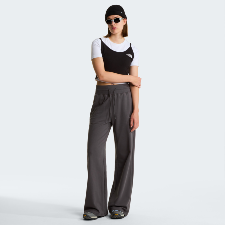 Дамска тениска The North Face Essential Cropped Slim Short Sleeve Tee