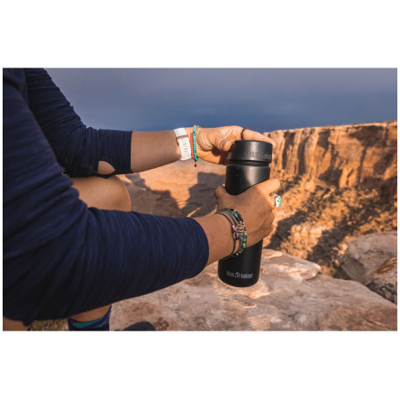 Бутилка от неръждаема стомана Klean Kanteen Wide w/Wide Loop Cap - brushed stainless 800 ml