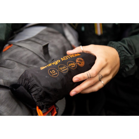 Надуваема постелка Vango Aotrom