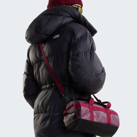 Чанта през рамо The North Face Base Camp Duffel Shoulder Bag