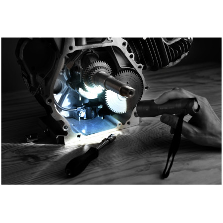 Фенер Extol Фенерче Zoom 250 lm