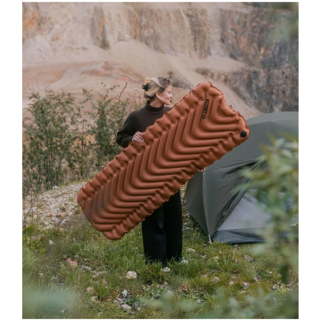 Надуваема постелка Klymit Insulated Static V Lite Eco