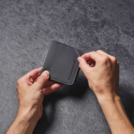 Портфейл LifeVenture RFiD Compact Wallet