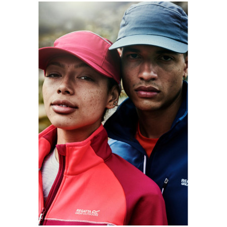 Шапка с козирка Regatta Waterproof III