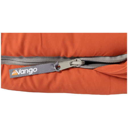 Трисезонен спален чувал Vango Stellar Single