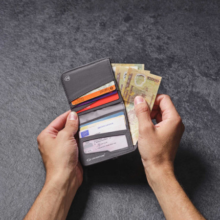 Портфейл LifeVenture RFiD Compact Wallet
